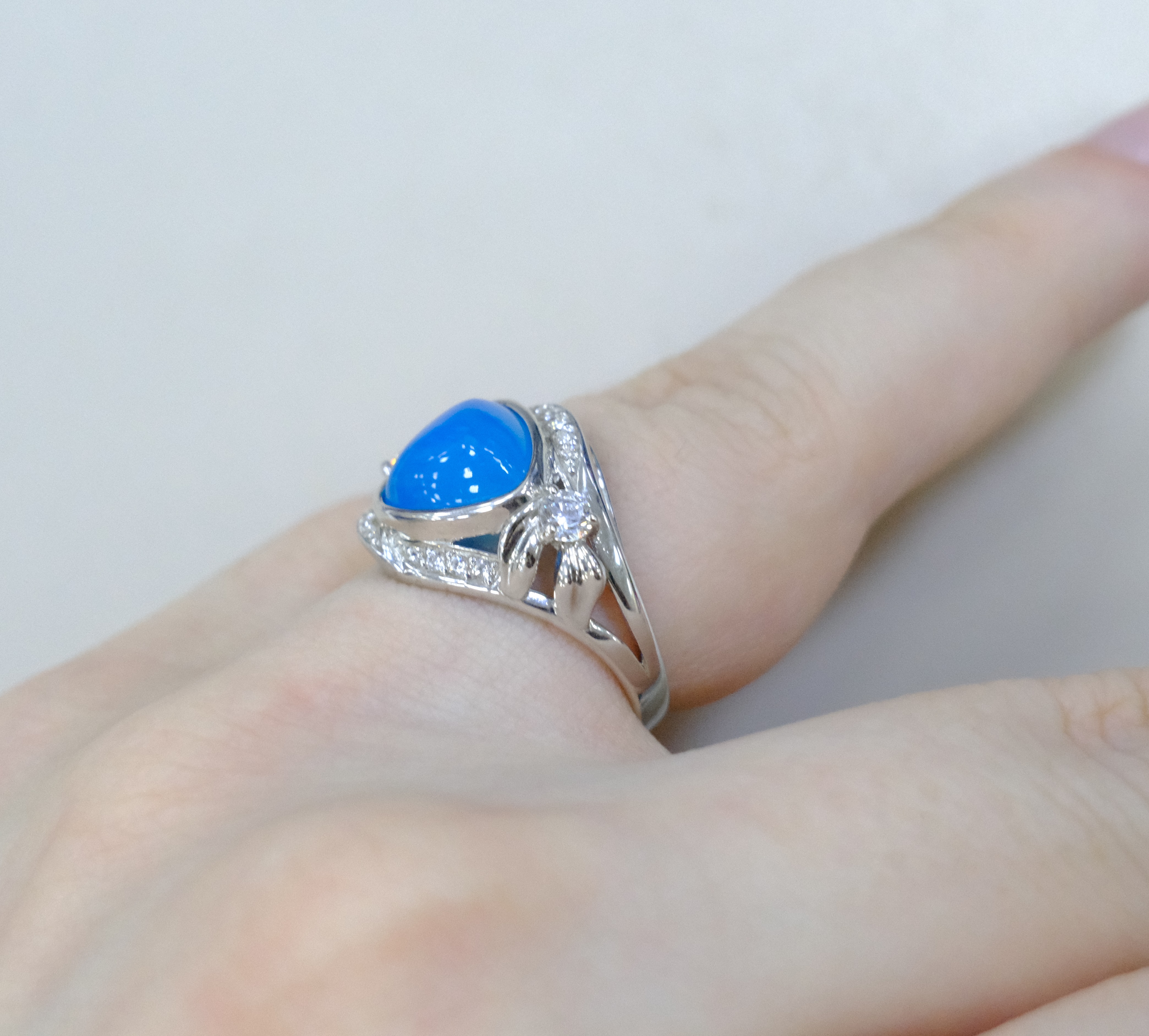 Серебряное кольцо с агатом